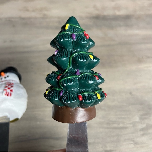 Holiday Figurine Individual Spreader Set of 3 - Angel, Snowman, & Christmas Tree - Picture 3 of 11